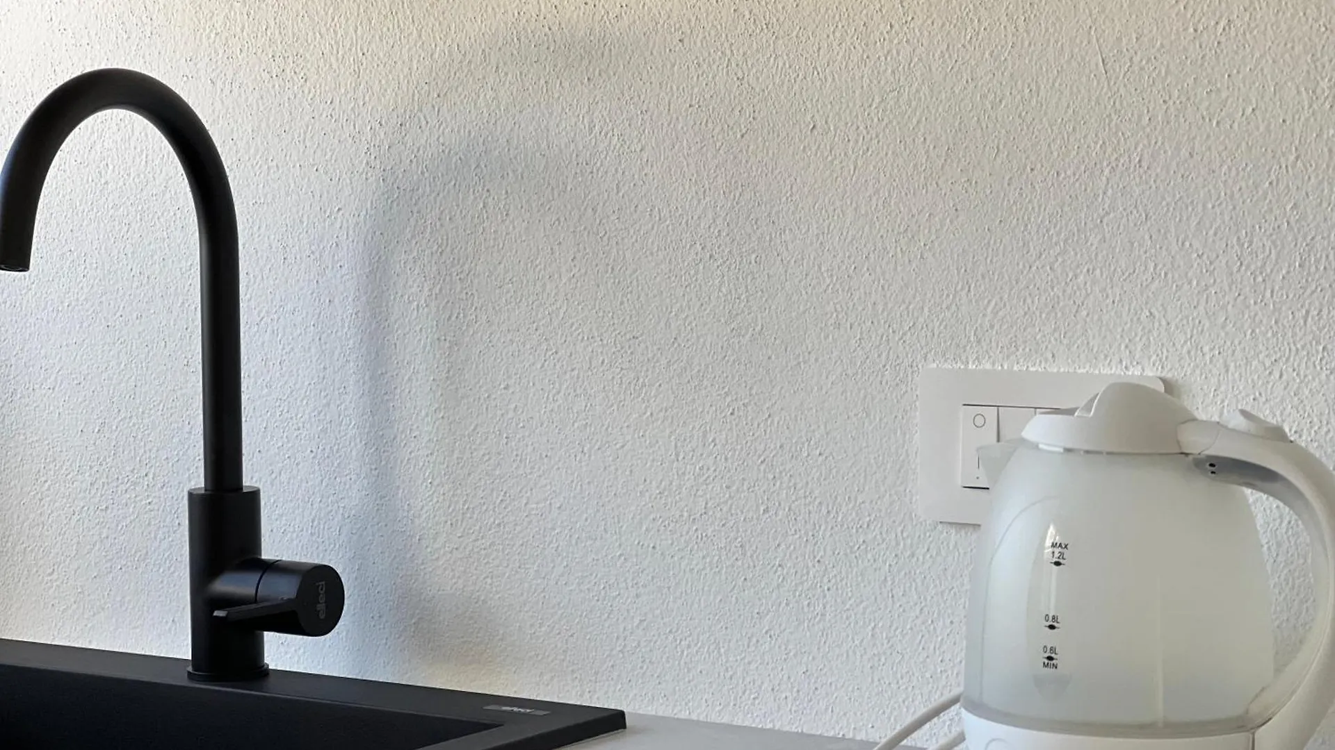 Vakantiehuis Moderno Appartamento Di Beniamino Murgioni A Villasimius