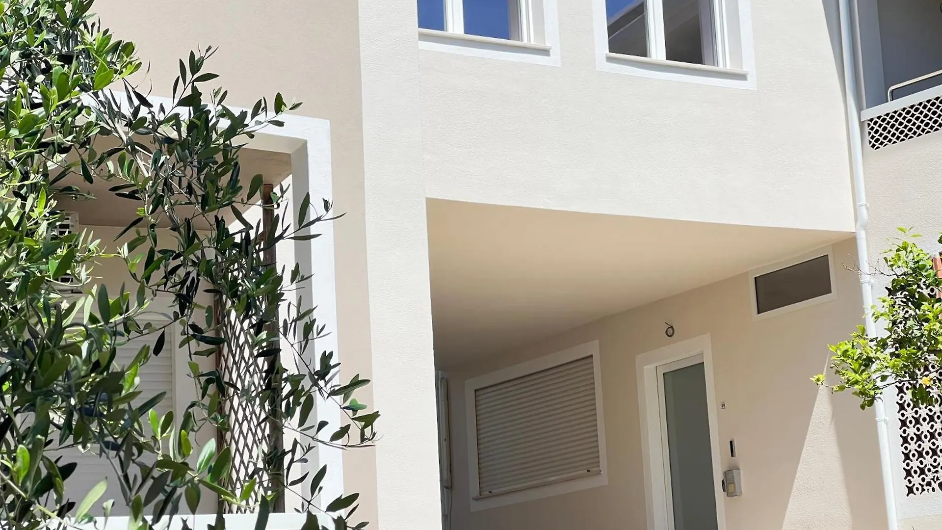 Moderno Appartamento Di Beniamino Murgioni A Villasimius 0*,
